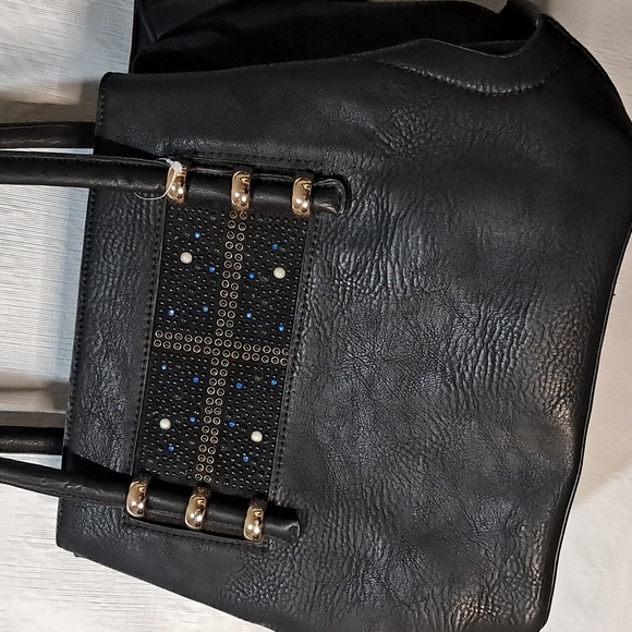 LARGE HANDBAG & MATCHING SCARF SOLD SEPARATELY - Picture 2 of 12